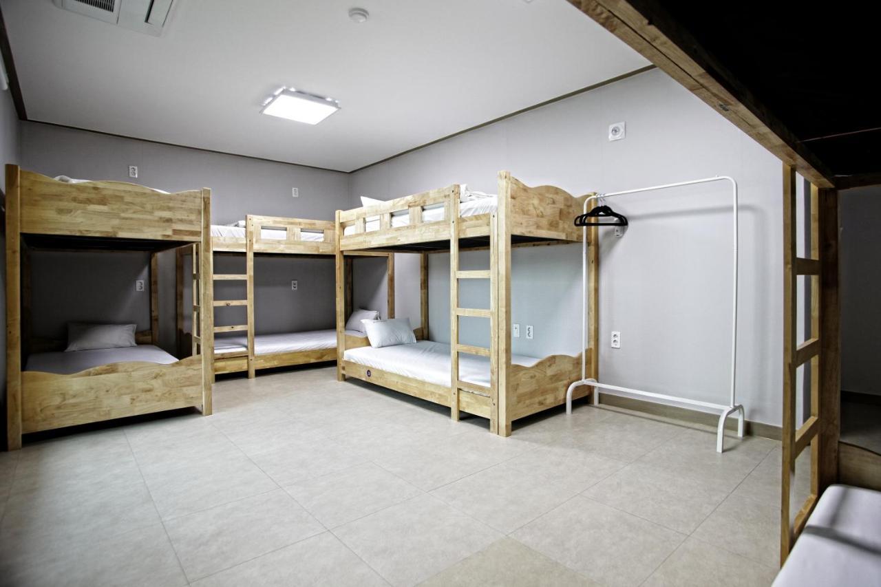 One Percent Hostel Jeonju Exterior foto
